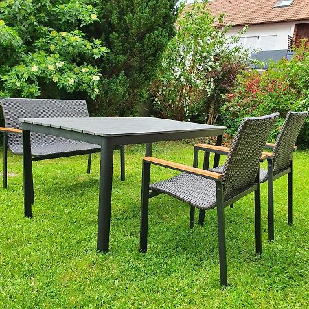 Alte Backstube - Ferienwohnung Huettenstube Und Ferienzimmer Auszeit Erkenbrechtsweiler Екстериор снимка