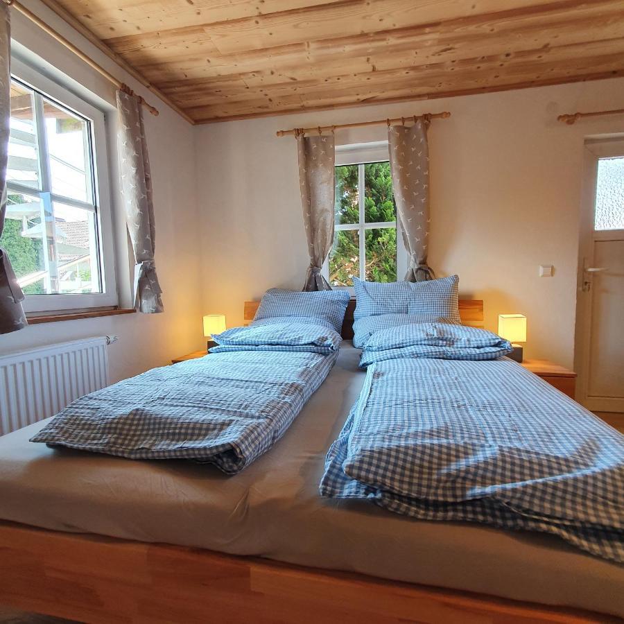 Alte Backstube - Ferienwohnung Huettenstube Und Ferienzimmer Auszeit Erkenbrechtsweiler Екстериор снимка